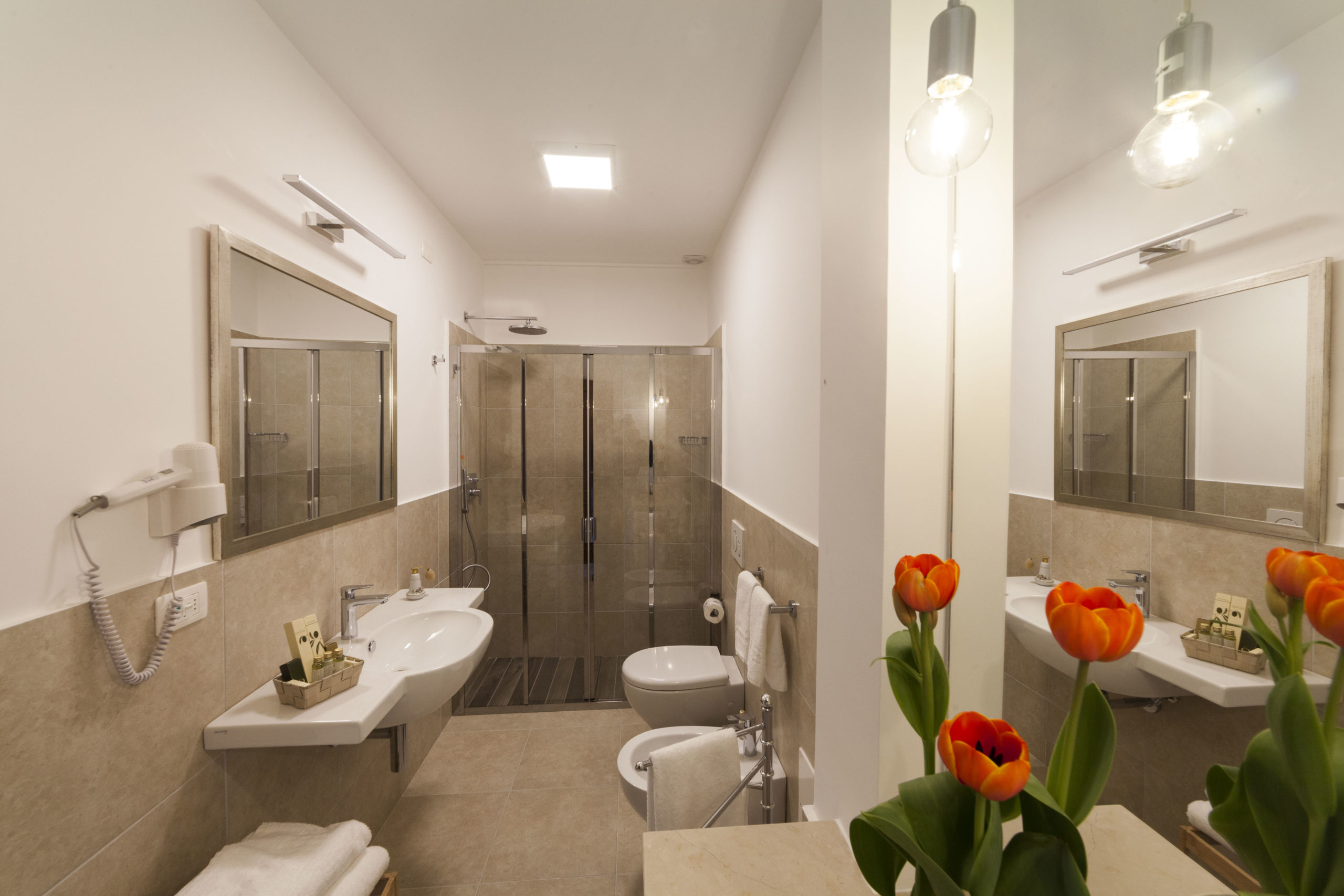 Suite 2